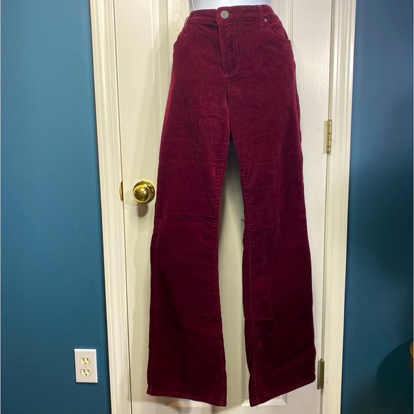 Kut from the Kloth Karen Baby Bootcut Corduroys - Picture 1 of 9